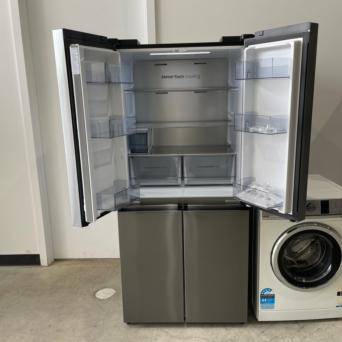 Hisense HRCD483TBW 483L French Door Fridge with Water Dispenser – Black, 4.5 Star Energy Rating