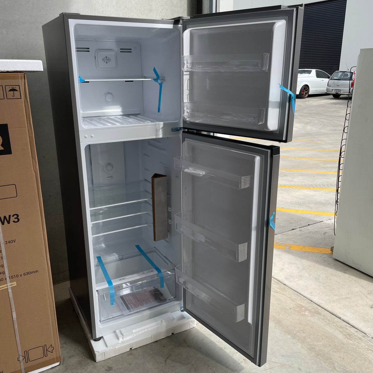 Kenmore 334L Top Mount Refrigerator – Frost Free, Multi Air Flow & Reversible Door | Brand New