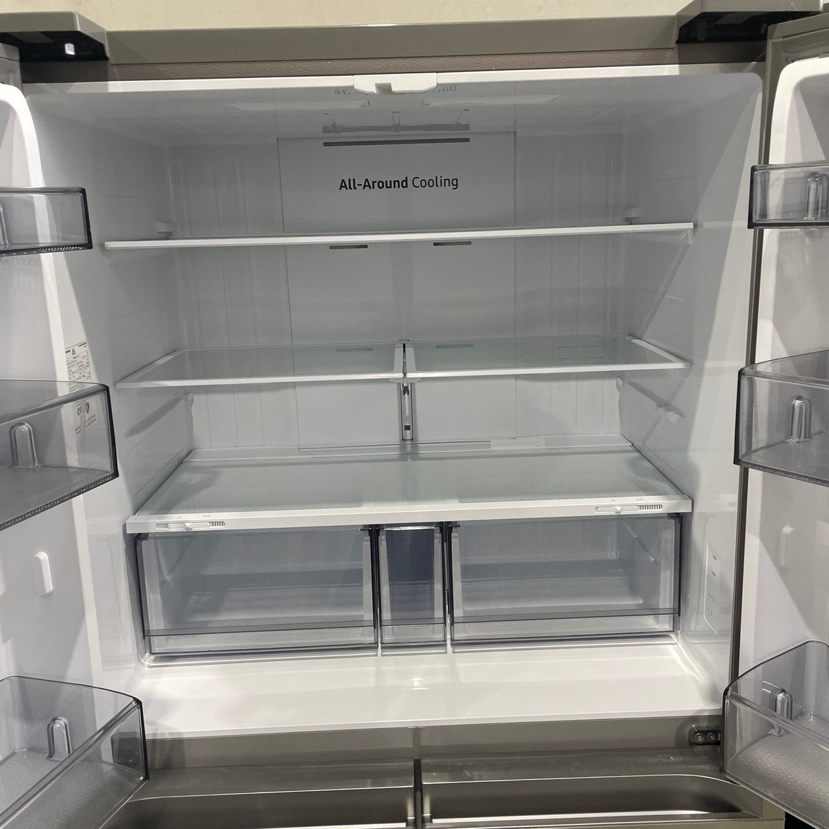 Samsung 649L SRF7100S Series French Door Fridge / Factory second image 1