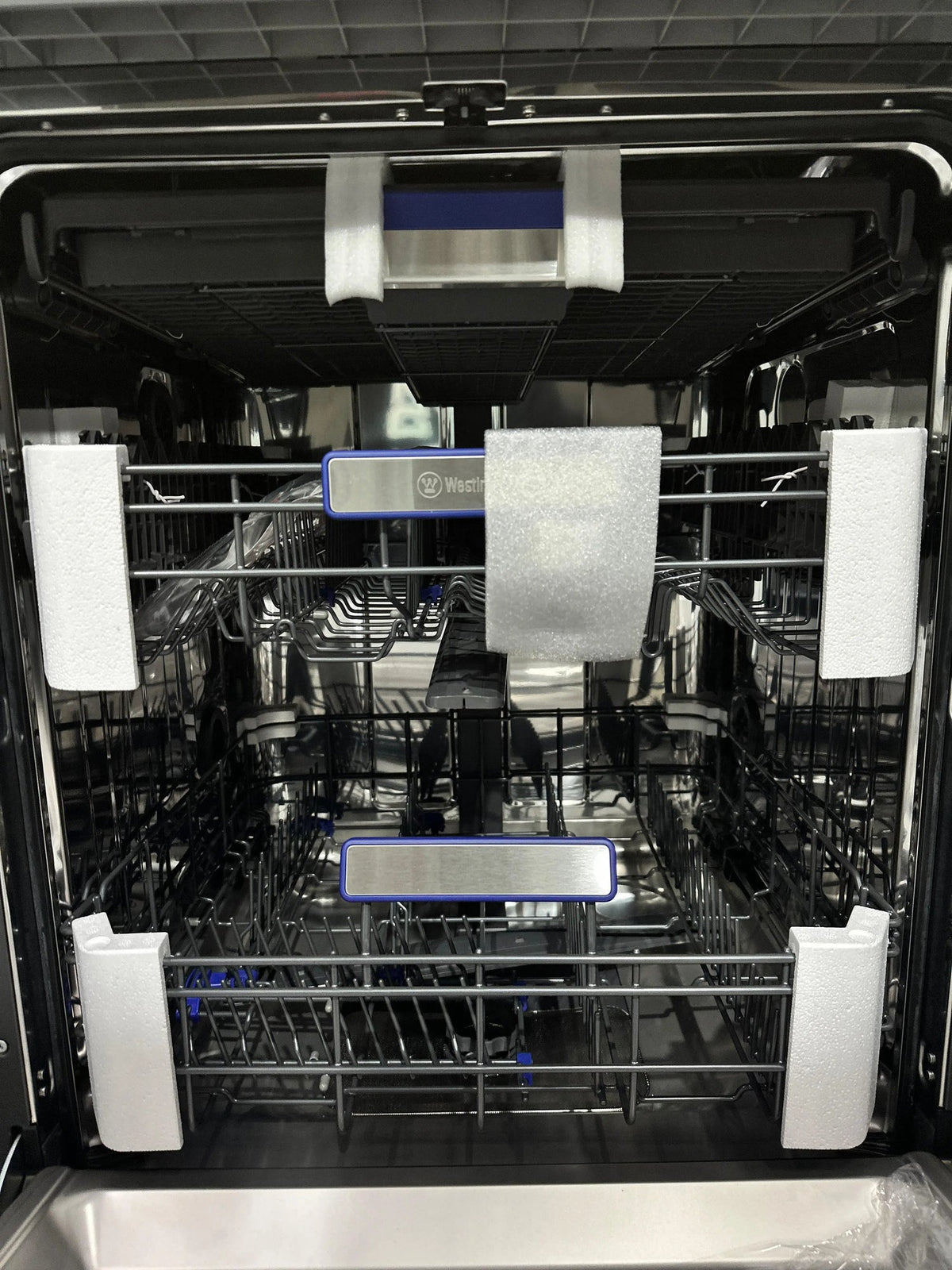 Westinghouse 15 Place Setting Dishwasher Spacious Family Capacity - Factory Second