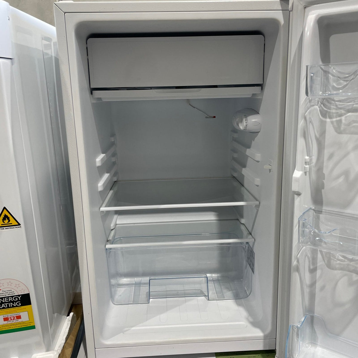 CHiQ CSR125DW 125L Bar Fridge – White | Refurbished | 6 Month Warranty image 2