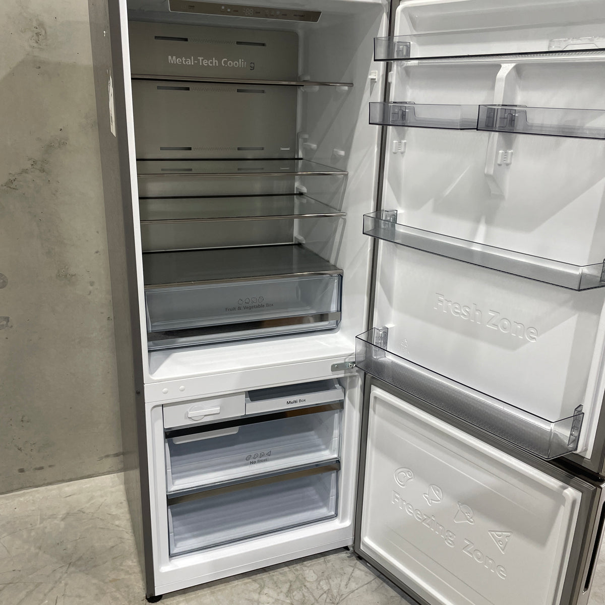 Hisense HRBM418S 417L Bottom Mount Refrigerator – Silver, Inverter Technology & 4.5-Star Energy Rating Refurbished