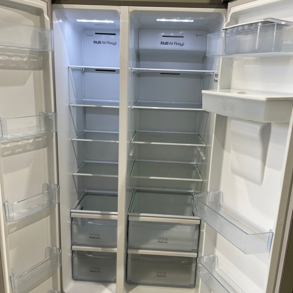 Hisense 624L Side by Side Fridge HR6SBSFF624SW – Non-Plumbed Water Dispenser, Frost Free & Super Freeze | Refurbished
