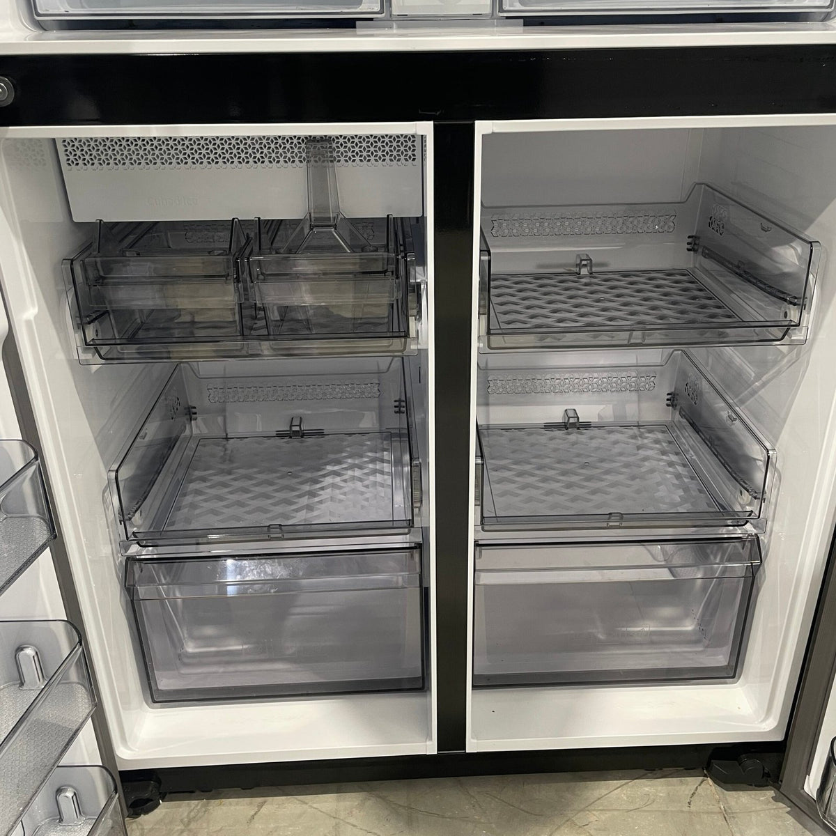 Samsung SRF7500BB 648L French Door Fridge – Black | Beverage Centre | Factory Second | 1 Year Warranty image 5