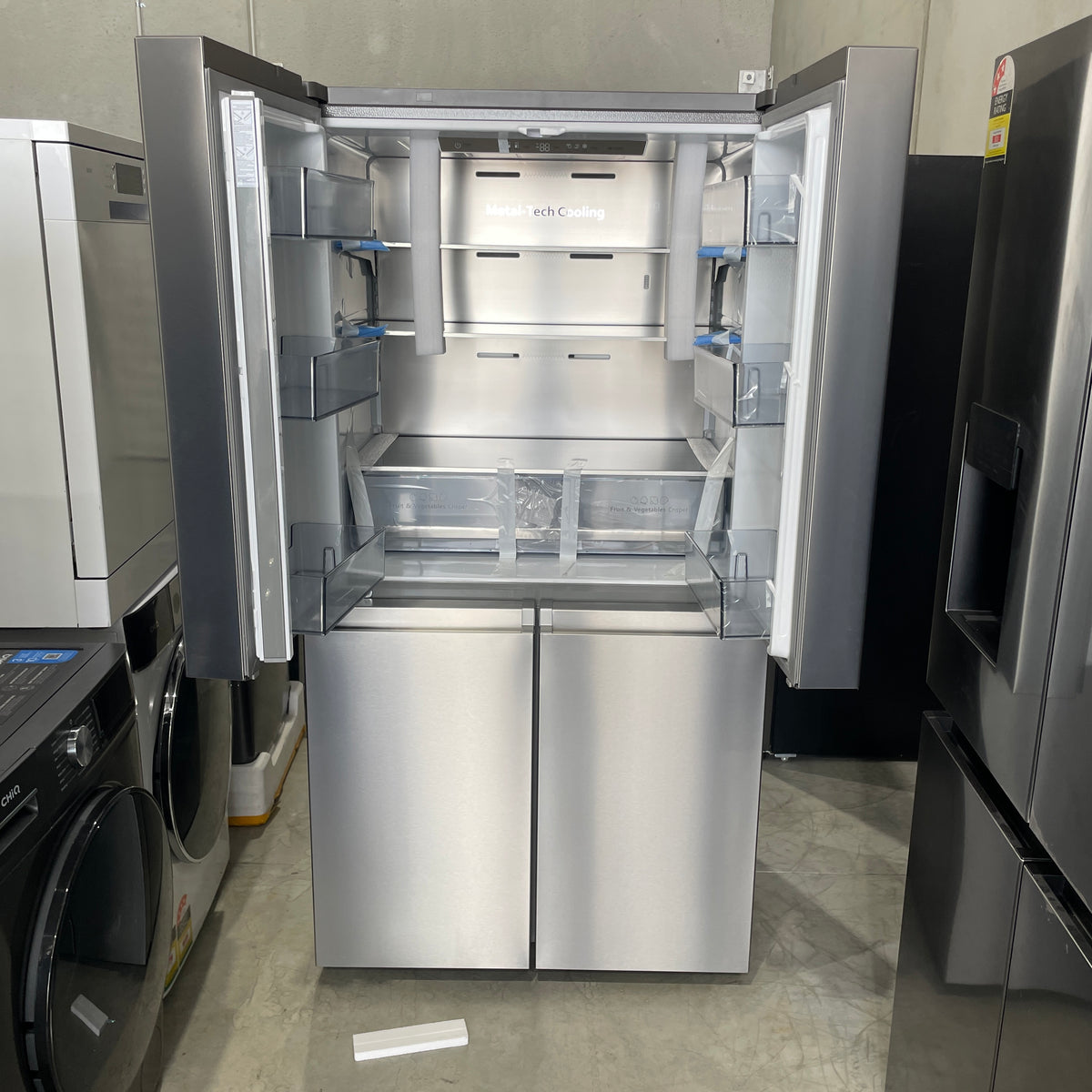 Hisense HRCD610TS 609L PureFlat French Door Fridge – Silver Stainless Steel, Inverter Technology & My Fresh Choice Zone | Factory Second