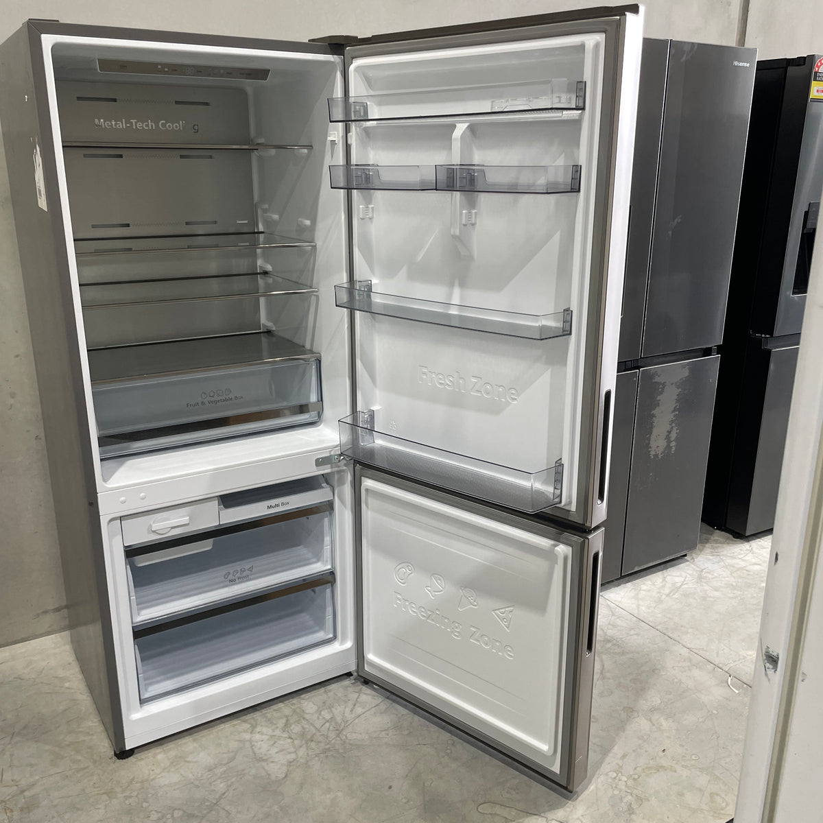 Hisense HRBM418S 417L Bottom Mount Refrigerator – Silver, Inverter Technology & 4.5-Star Energy Rating Refurbished