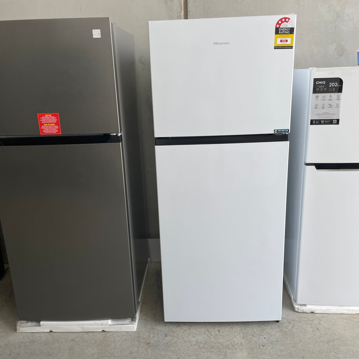 Hisense HRTF424 424L Top Mount Refrigerator – White, 4-Star Energy Rating