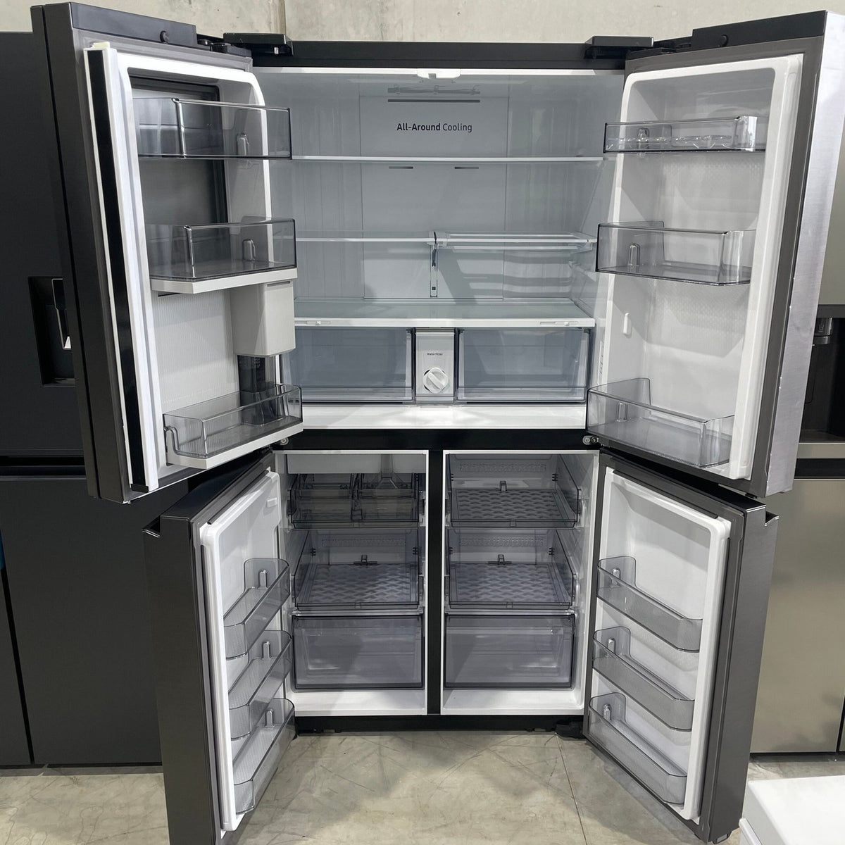 Samsung SRF7500BB 648L French Door Fridge – Black | Beverage Centre | Factory Second | 1 Year Warranty image 3