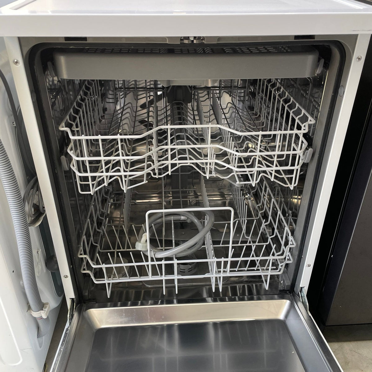 SEIKI 13 place setting DISHWASHER – WHITE | REFURBISHED | 3 MONTHS WARRANTY image 2