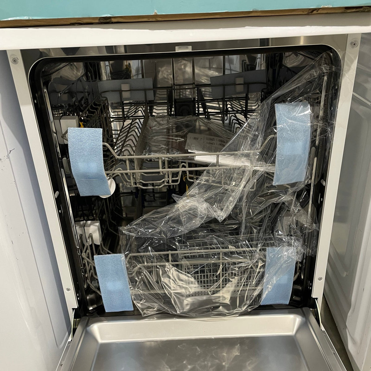 Stirling 12 Place Setting Freestanding Dishwasher – STR-DWSS12MW | Factory Second | 6 Month Warranty image 1