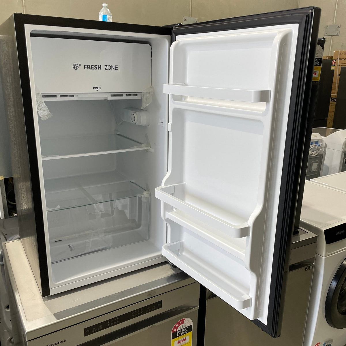 Hisense 124L Bar Fridge Black 12 Months Warranty image 2