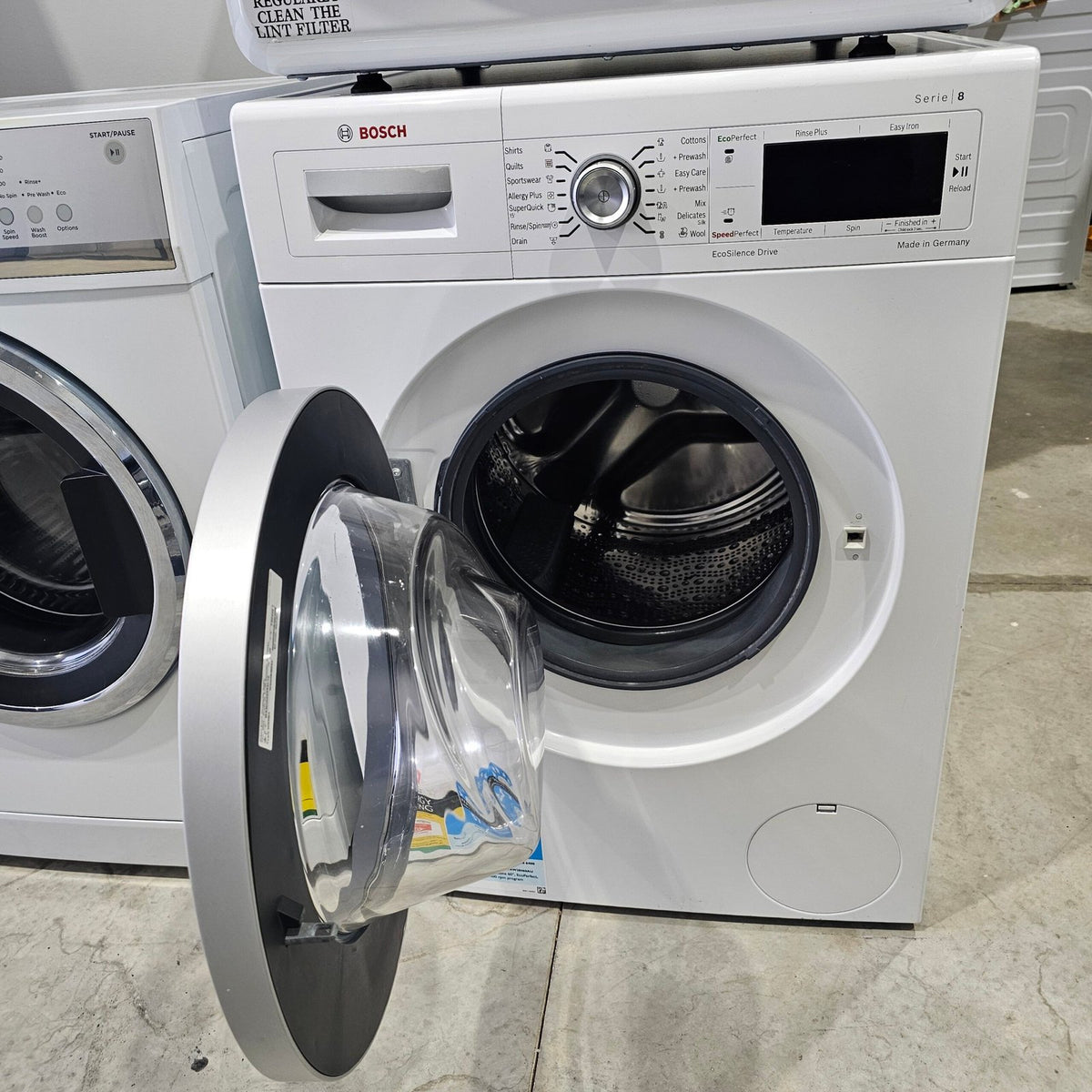 Bosch 8kg Front Load Washing Machine WAW28460AU – Series 8, EcoSilence Drive, VarioPerfect &amp; 1400 RPM | Refurbished image 1